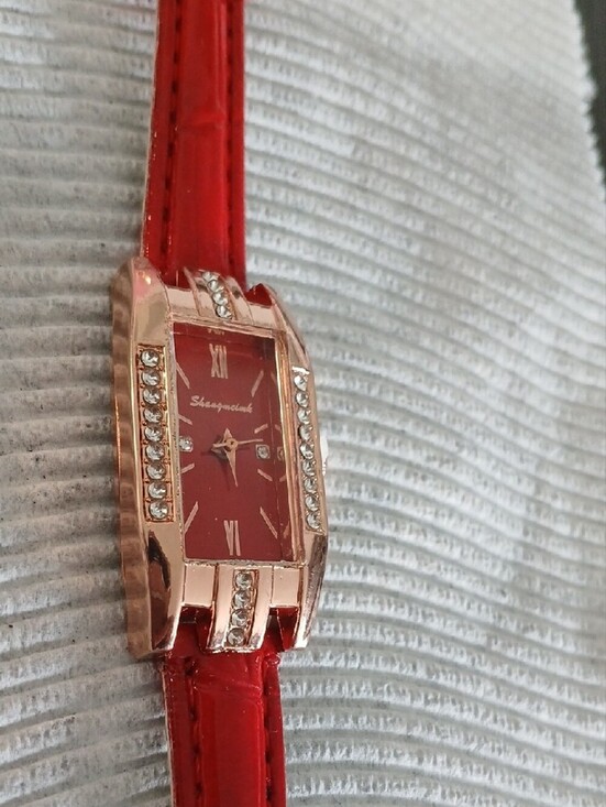 Women’s Red Crystal Accent Wristwatch - Elegant Dress Watch main image 6